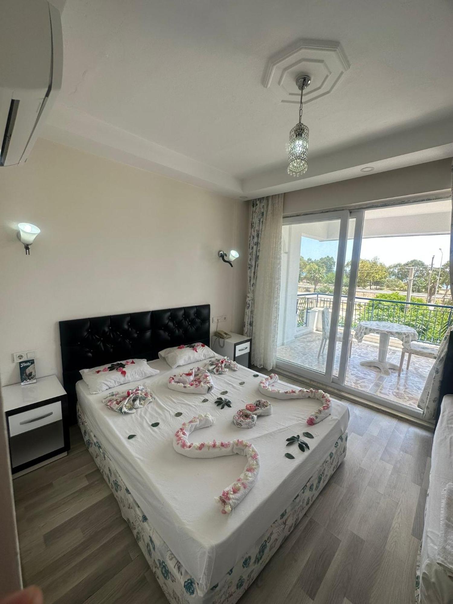 Deniz Hotel Finike Exteriér fotografie